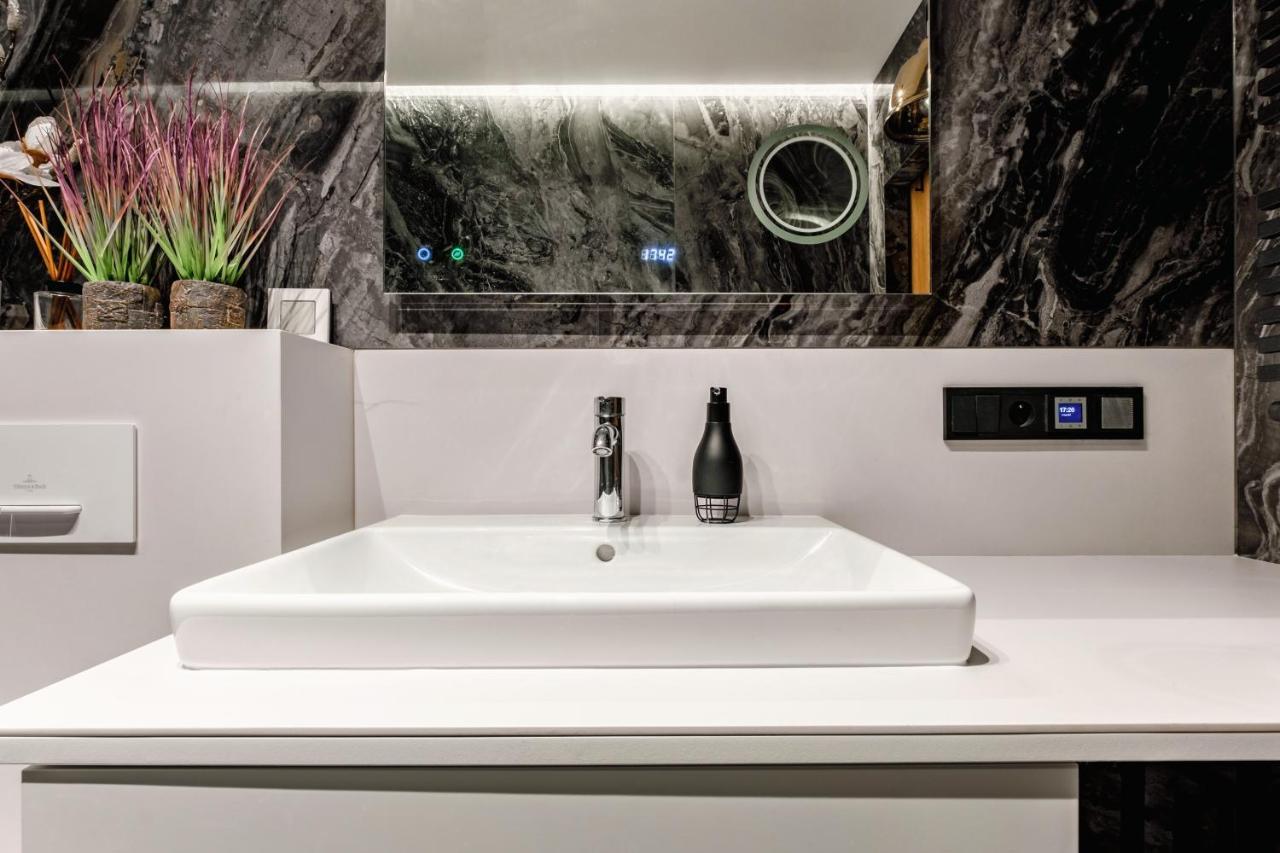 Skyview Suite - Niepowtarzalny Widok I Basen Lublin Exterior foto